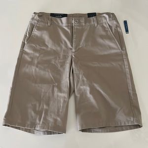 Náutica NWT Sz 14 Husky Adjustable Waist khaki shorts